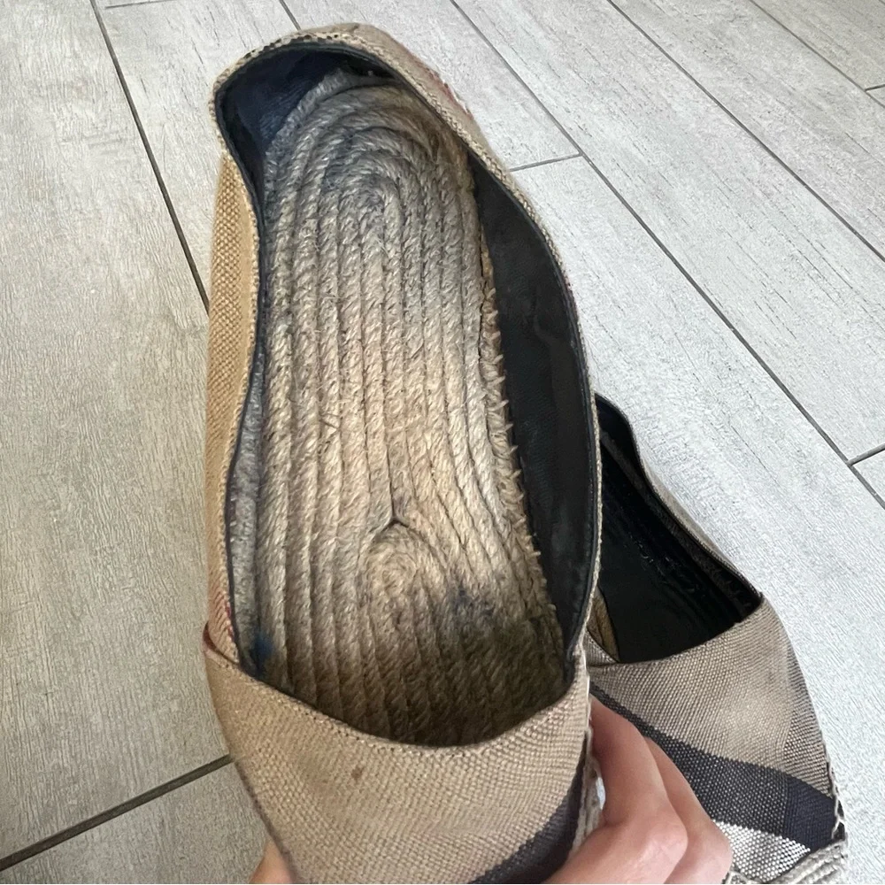 Burberry Authentic Beige Hodgeson House Check Canvas Flat Espadrille Size 7